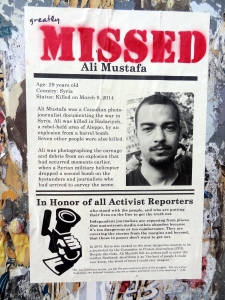 Le photo-journaliste canadien Ali Mustapha assassiné en 2014 à proximité d'Alep. Auteur: DC Protests  (CC BY-NC-SA 2.0)